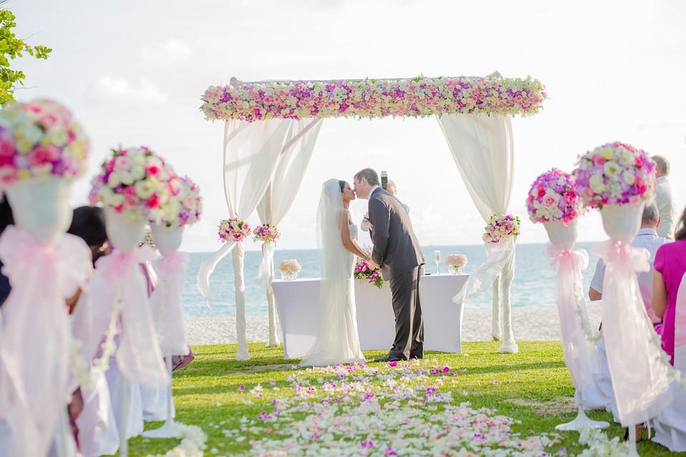 Rent a bus for wedding