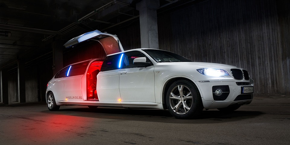 limousine-1249507_960_720.jpg