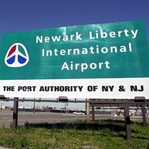 How to get from Newark Liberty Airport to Manhattan (group travels)